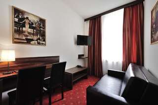 Отель Hotel Centrum Sosnowiec Сосновец Двухместный номер Стандарт Плюс с 2 отдельными кроватями-3